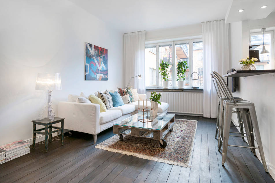 Bosthlm. Mäklare Anders Stening Bosthlm. Mäklare Anders Stening