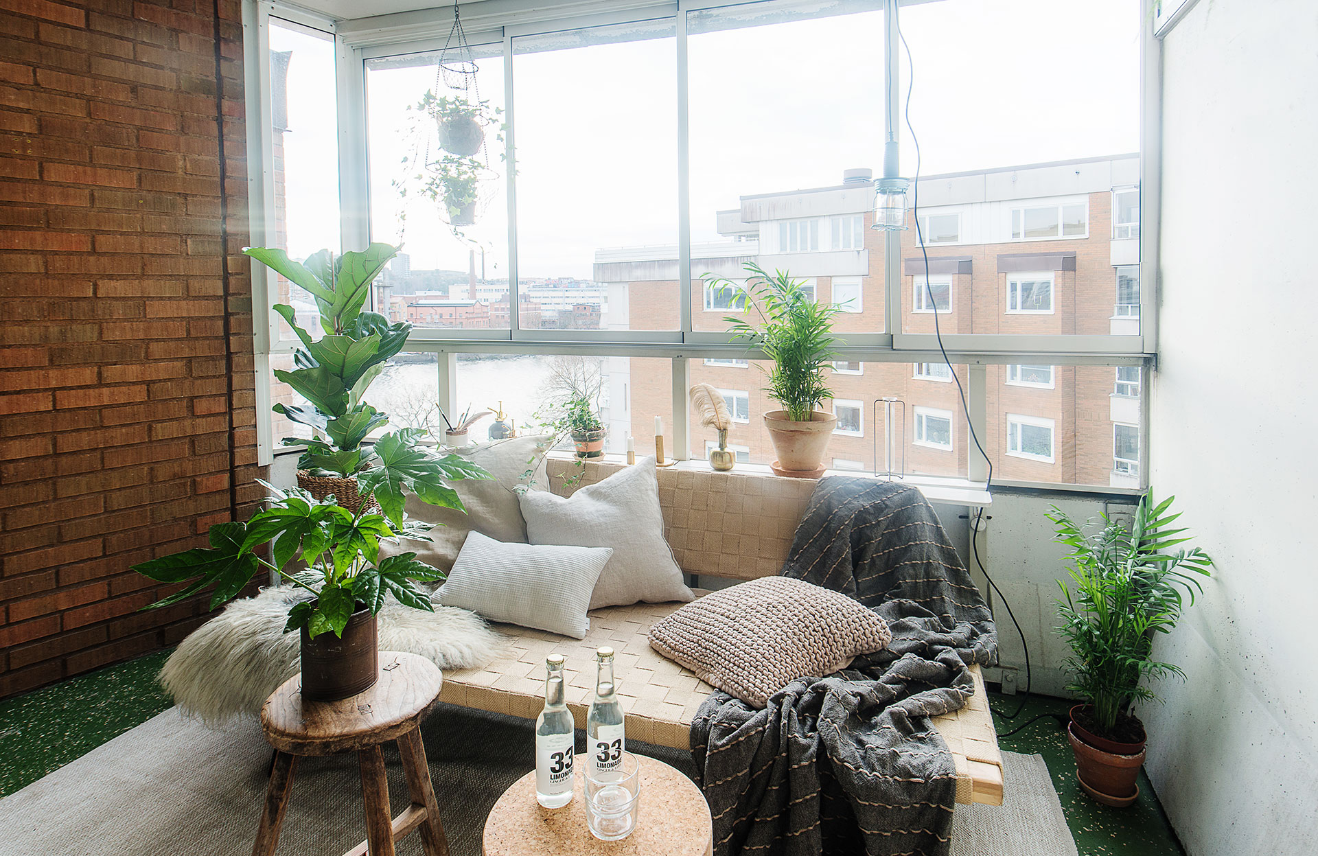 ST25