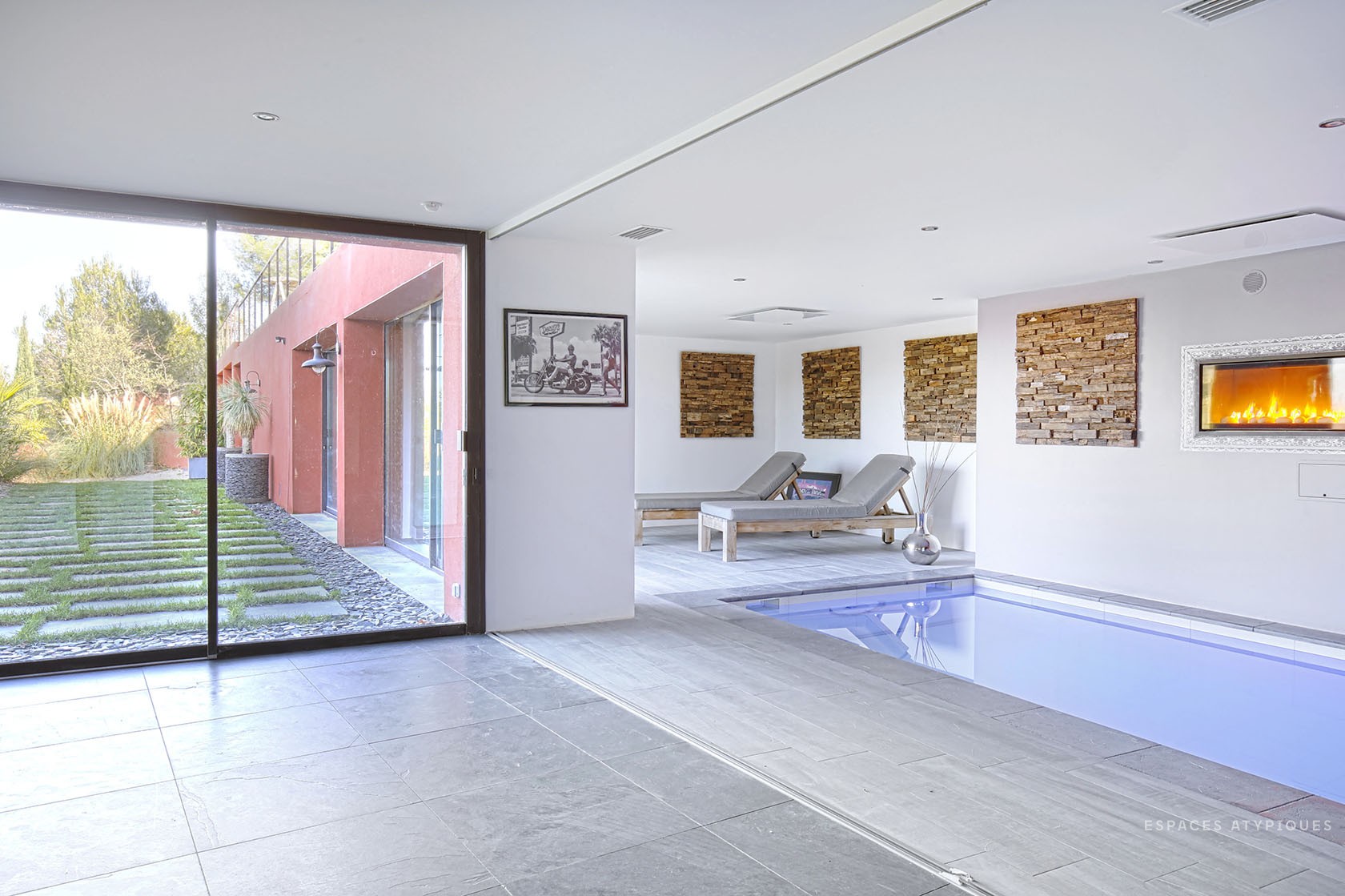 ES015 ES015