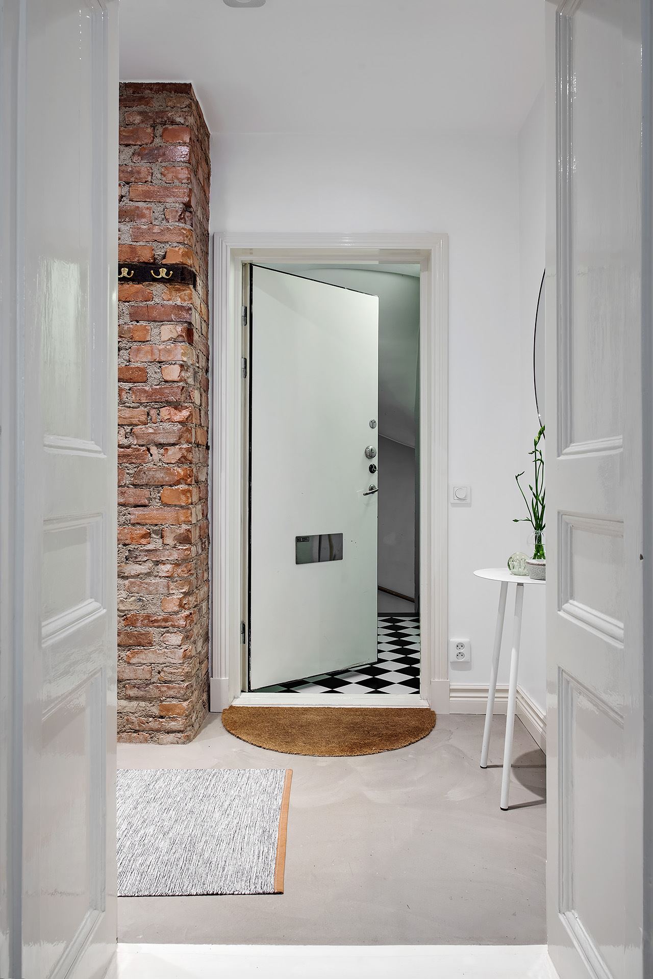 appartement ancien rénové briques et moulures appartement ancien rénové briques et moulures