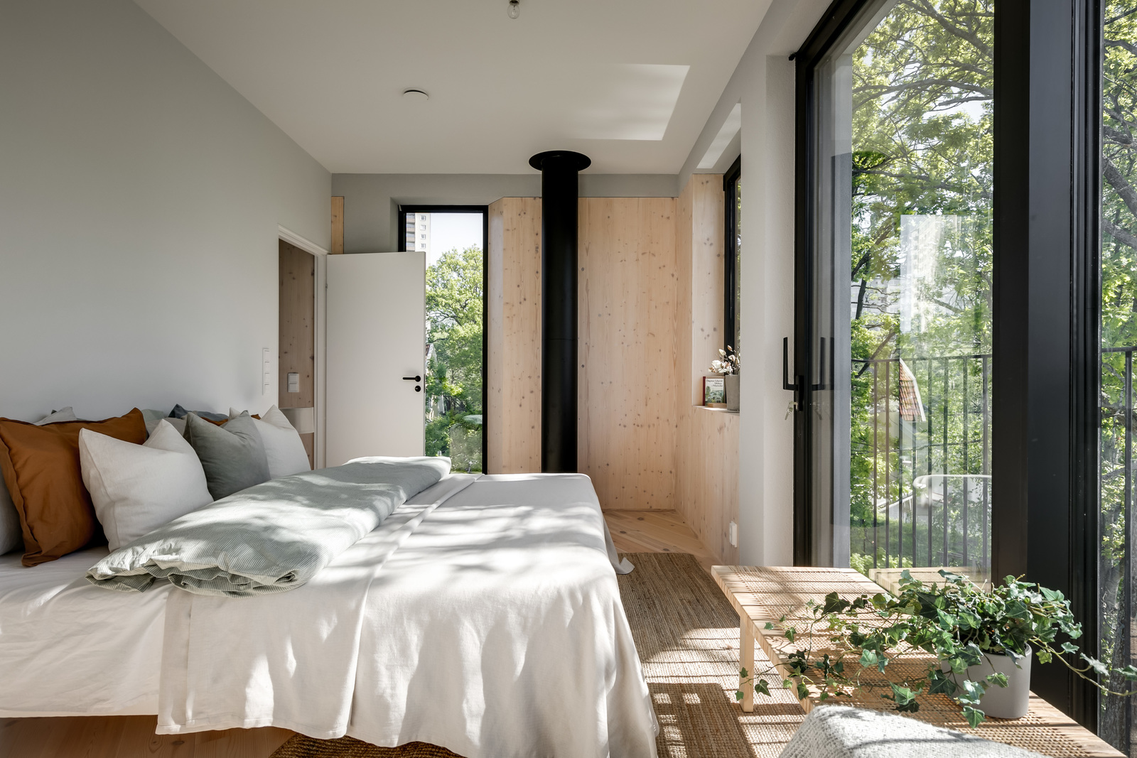 chambre maison contemporaine à l'intérieur bois