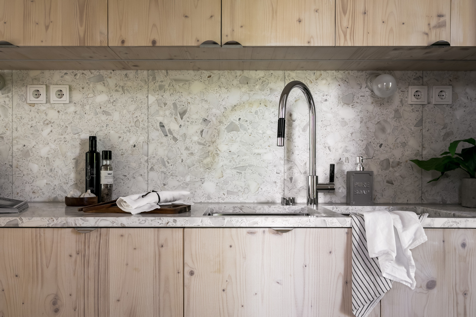 cuisine bois et terrazzo