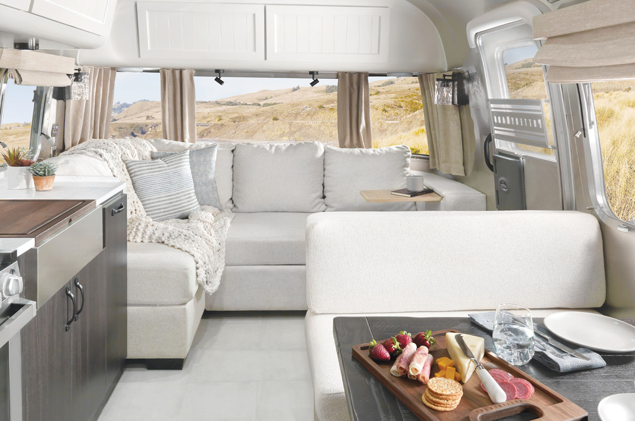 salon caravane Airstream Pottery Barn edition
