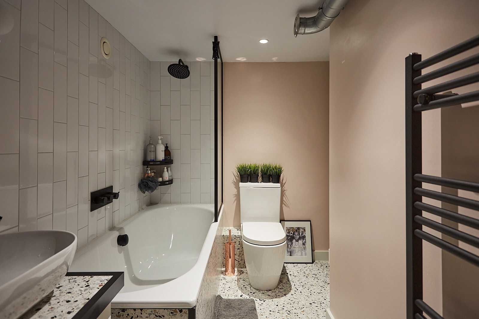 salle de bain terrazzo style industriel