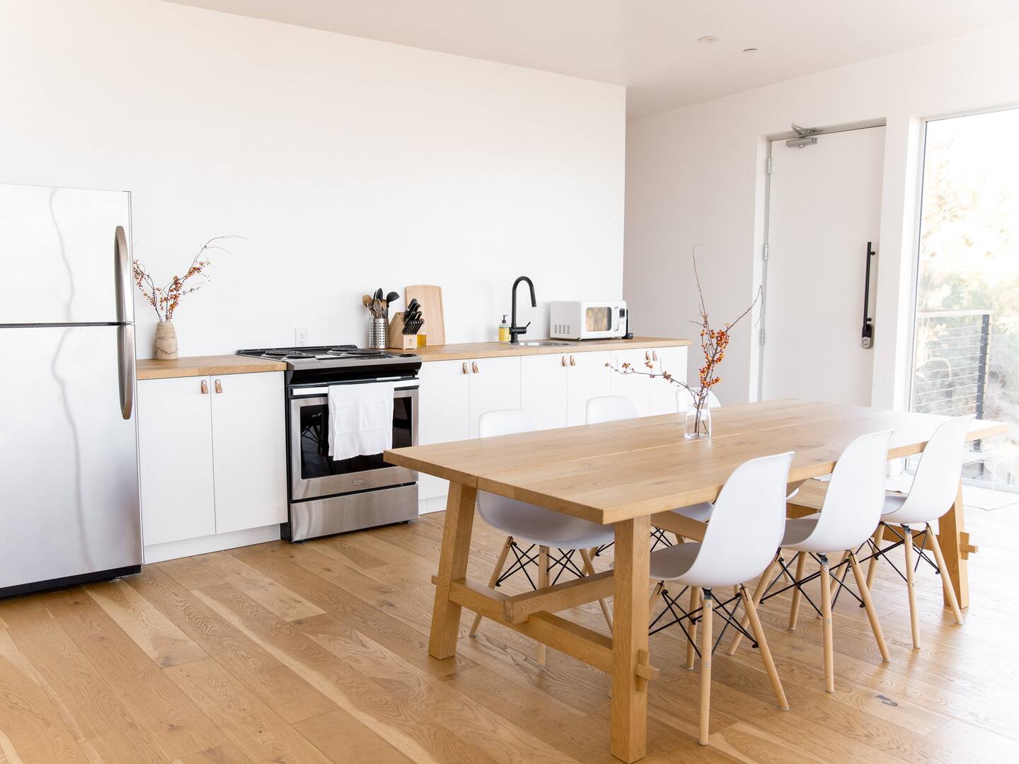 cuisine blanche avec espace repas cuisine blanche avec espace repas