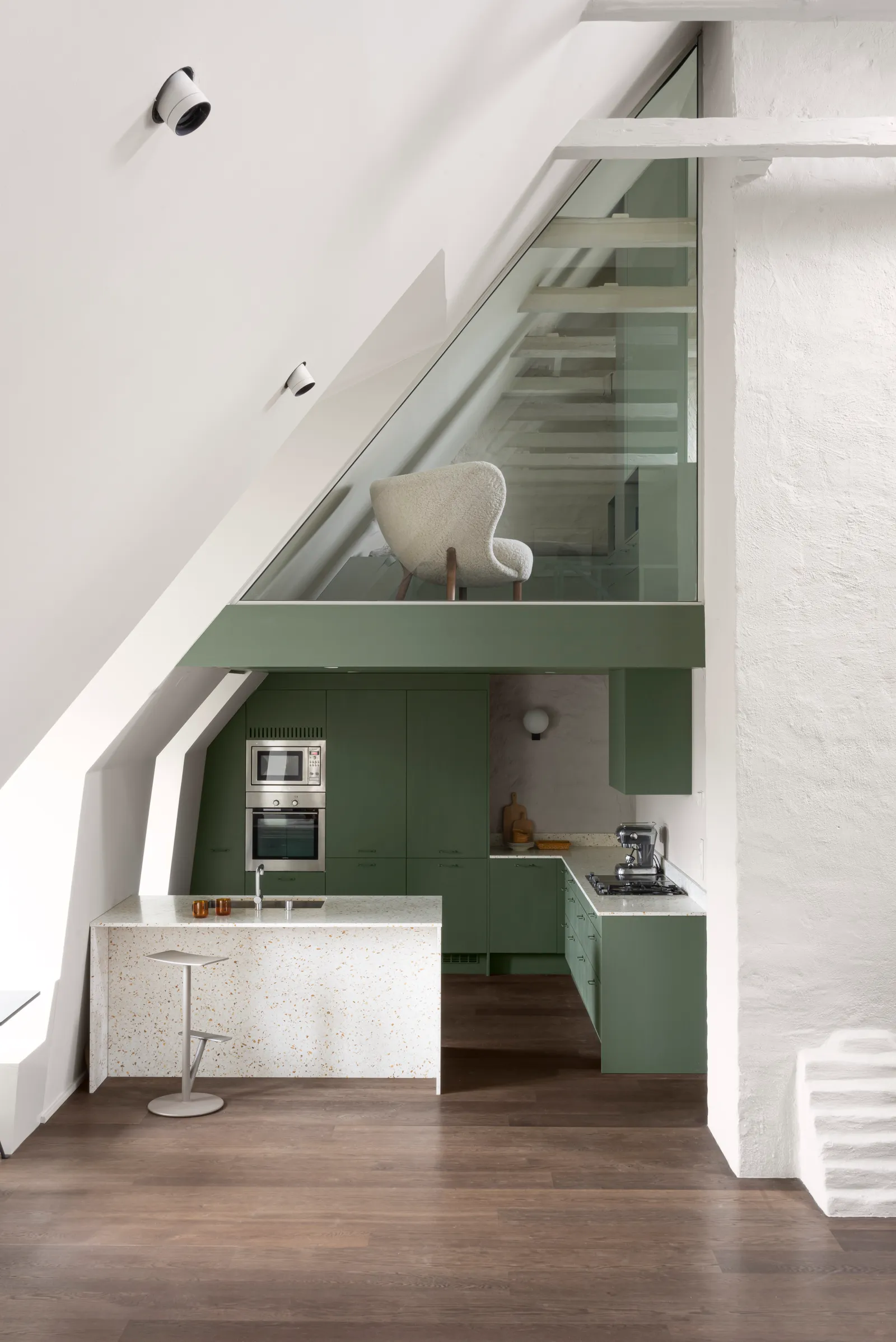cuisine verte décoration design dans un loft
