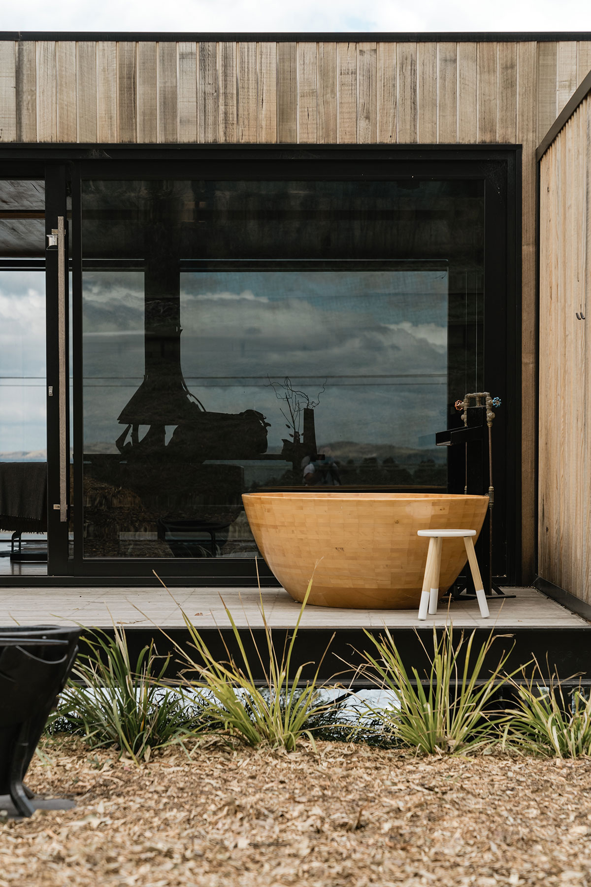 terrasse avec baignoire bois mini maison 40m2