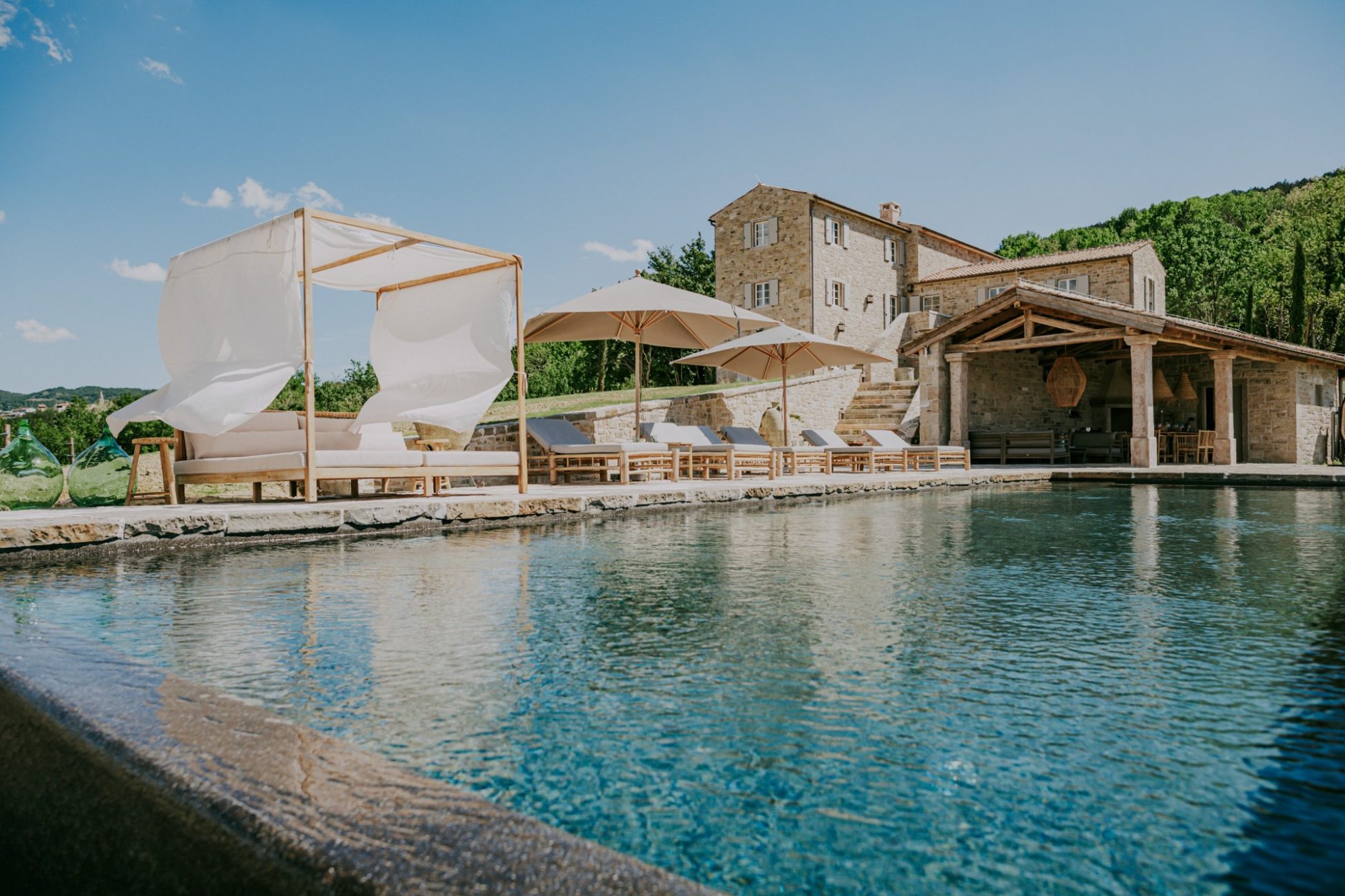 terrasse et piscine maison en pierres Croatie terrasse et piscine maison en pierres Croatie