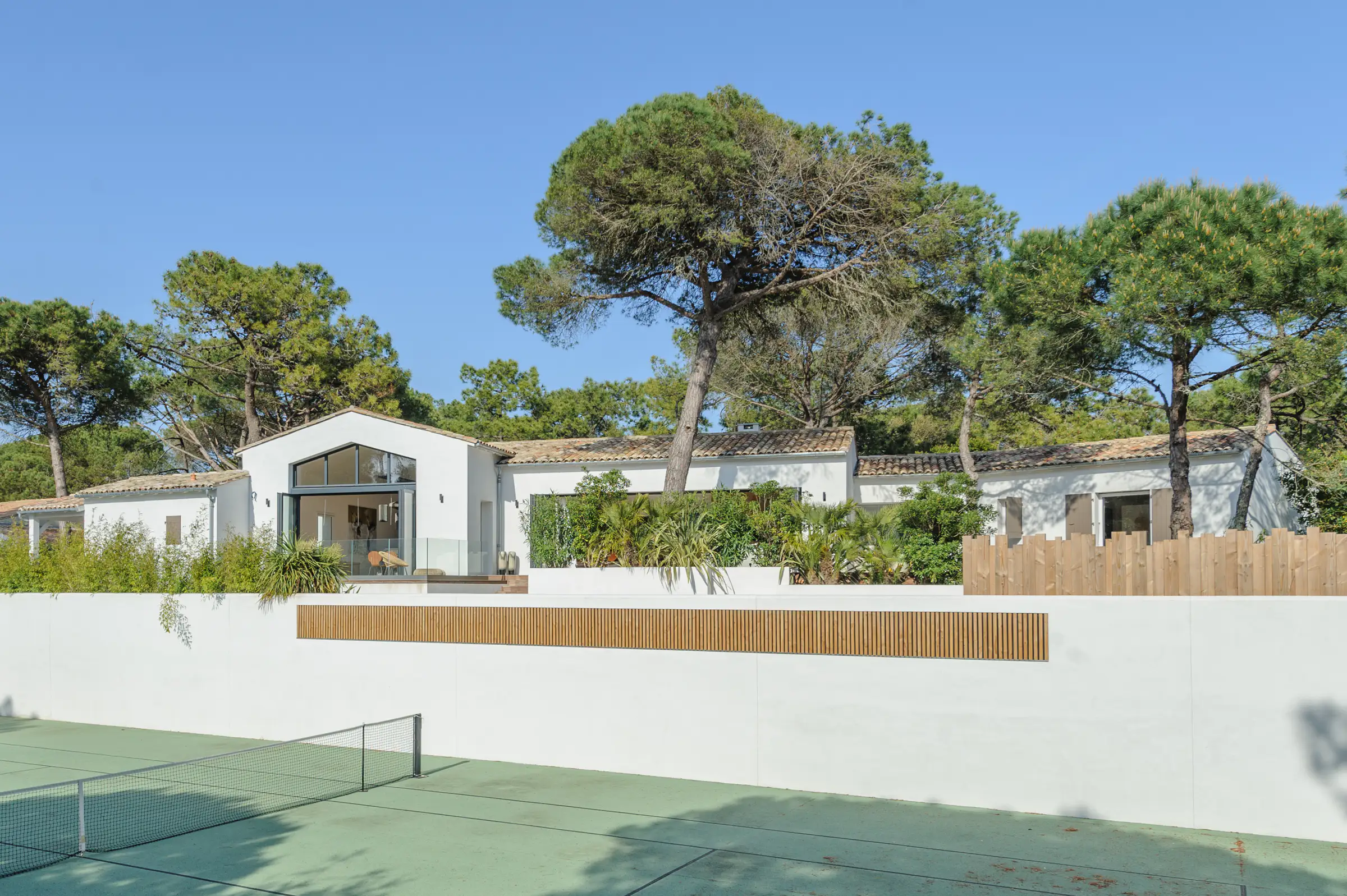 maison île de Ré avec tennis privatif maison île de Ré avec tennis privatif