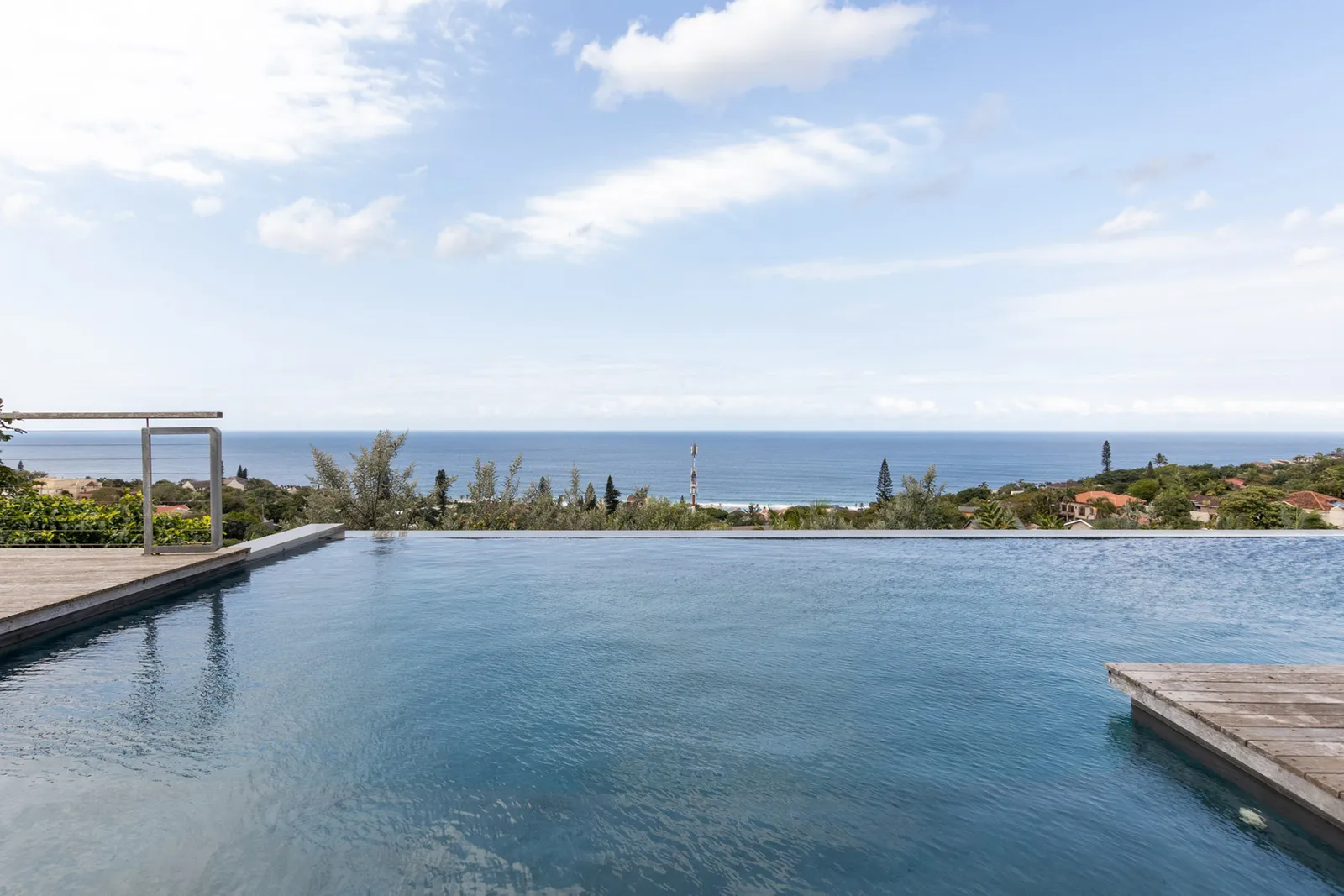 piscine maison architecte vue mer