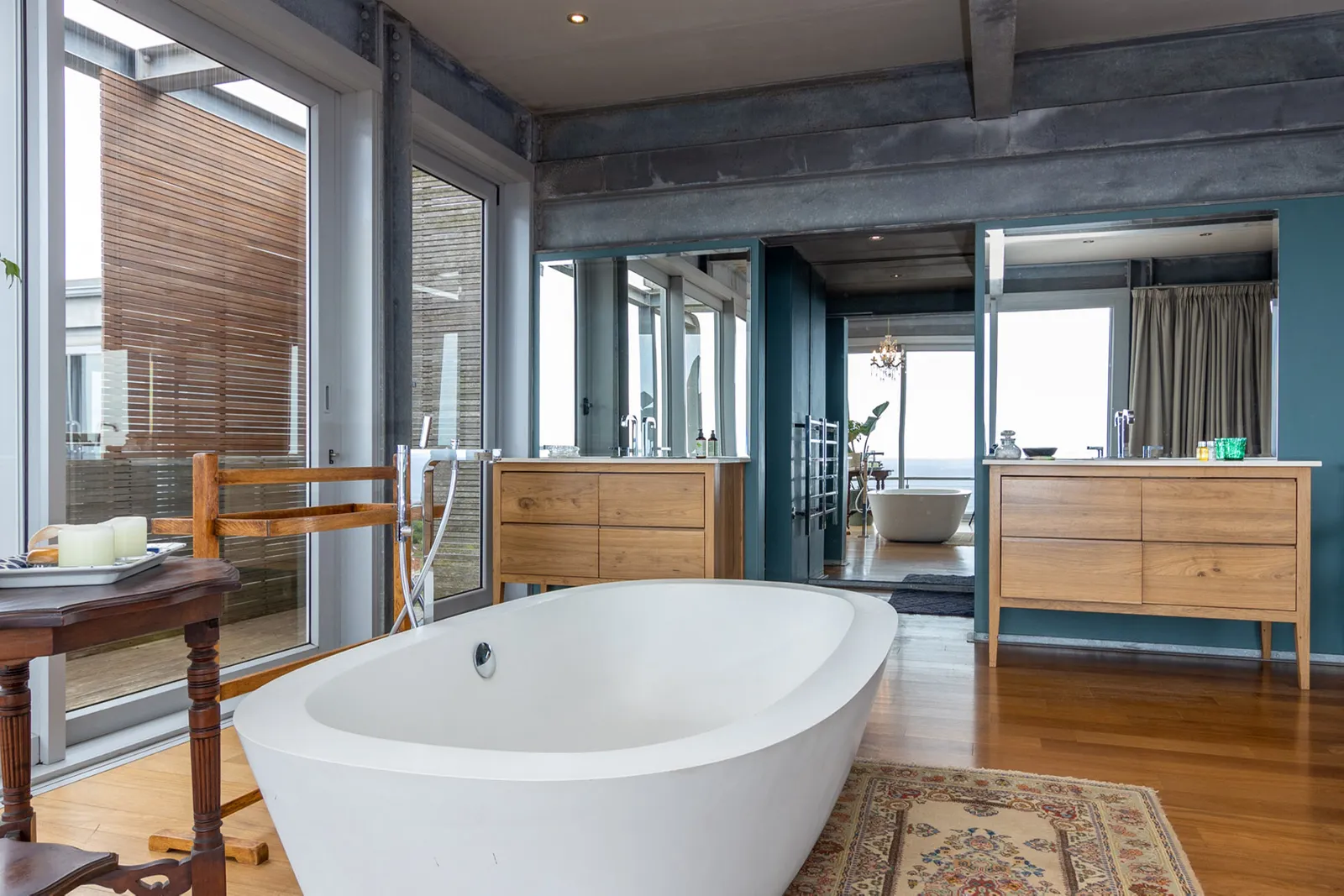 salle de bain maison design autonome