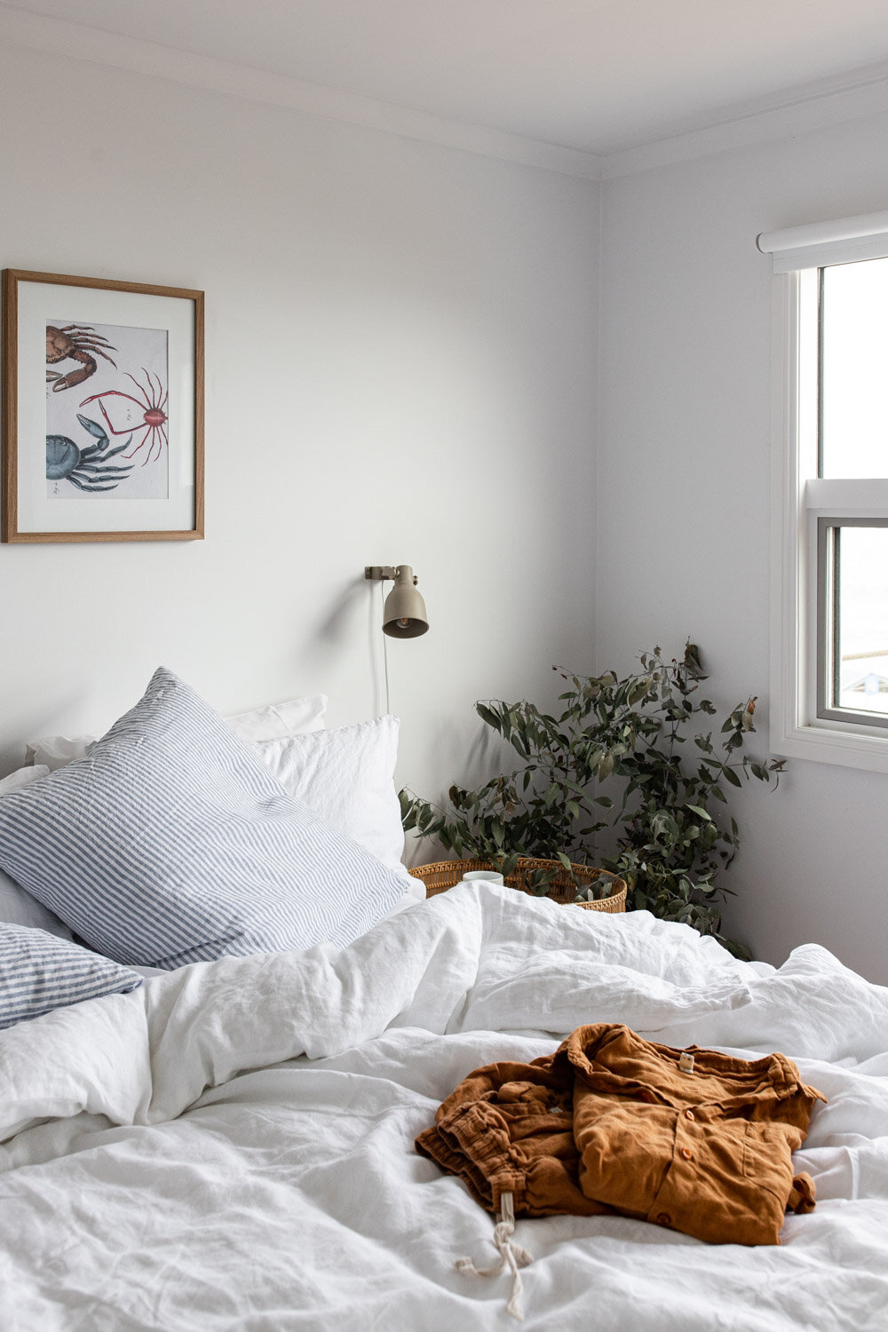 chambre bleue et blanche