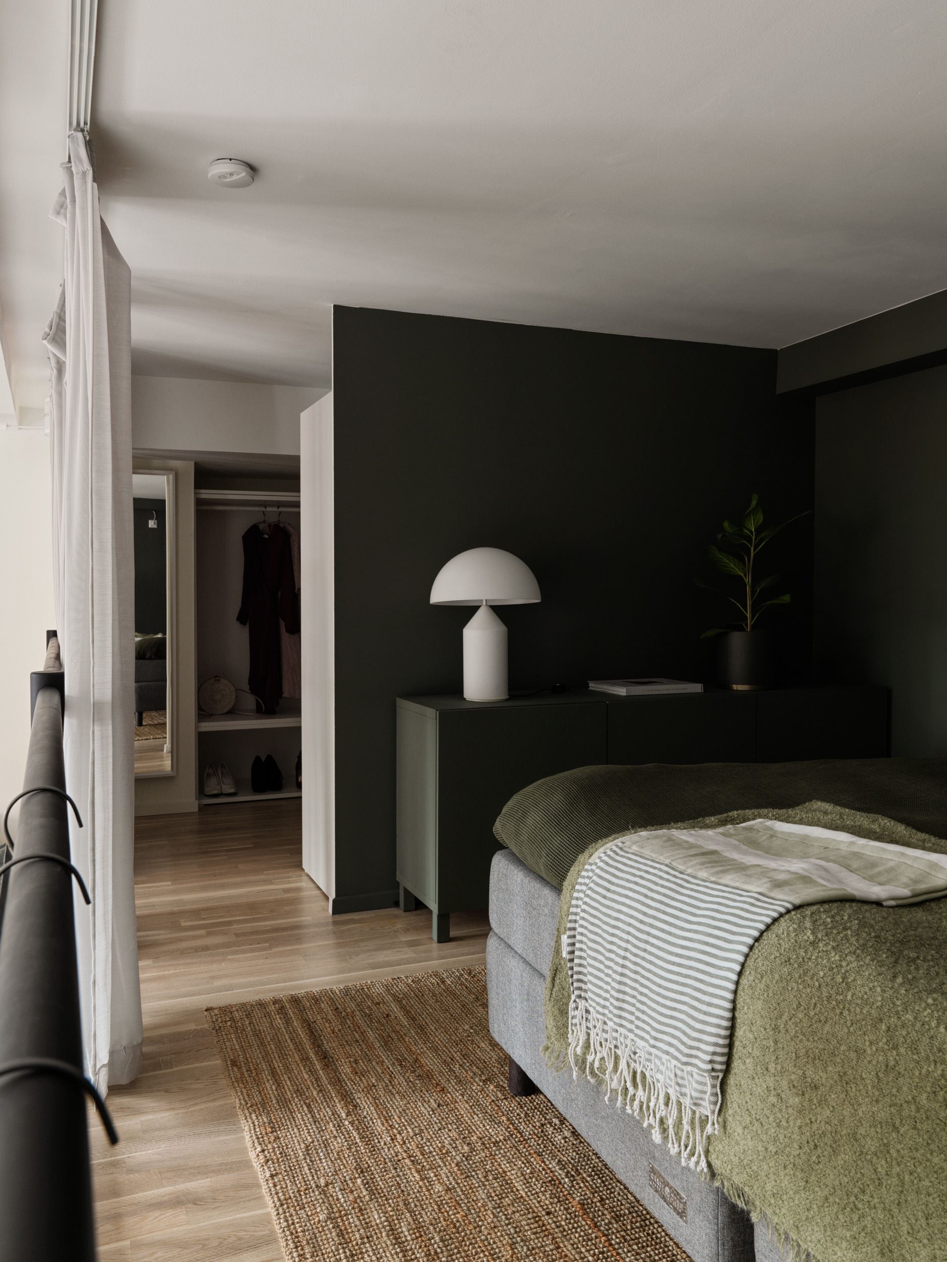 chambre sur mezzanine et dressing