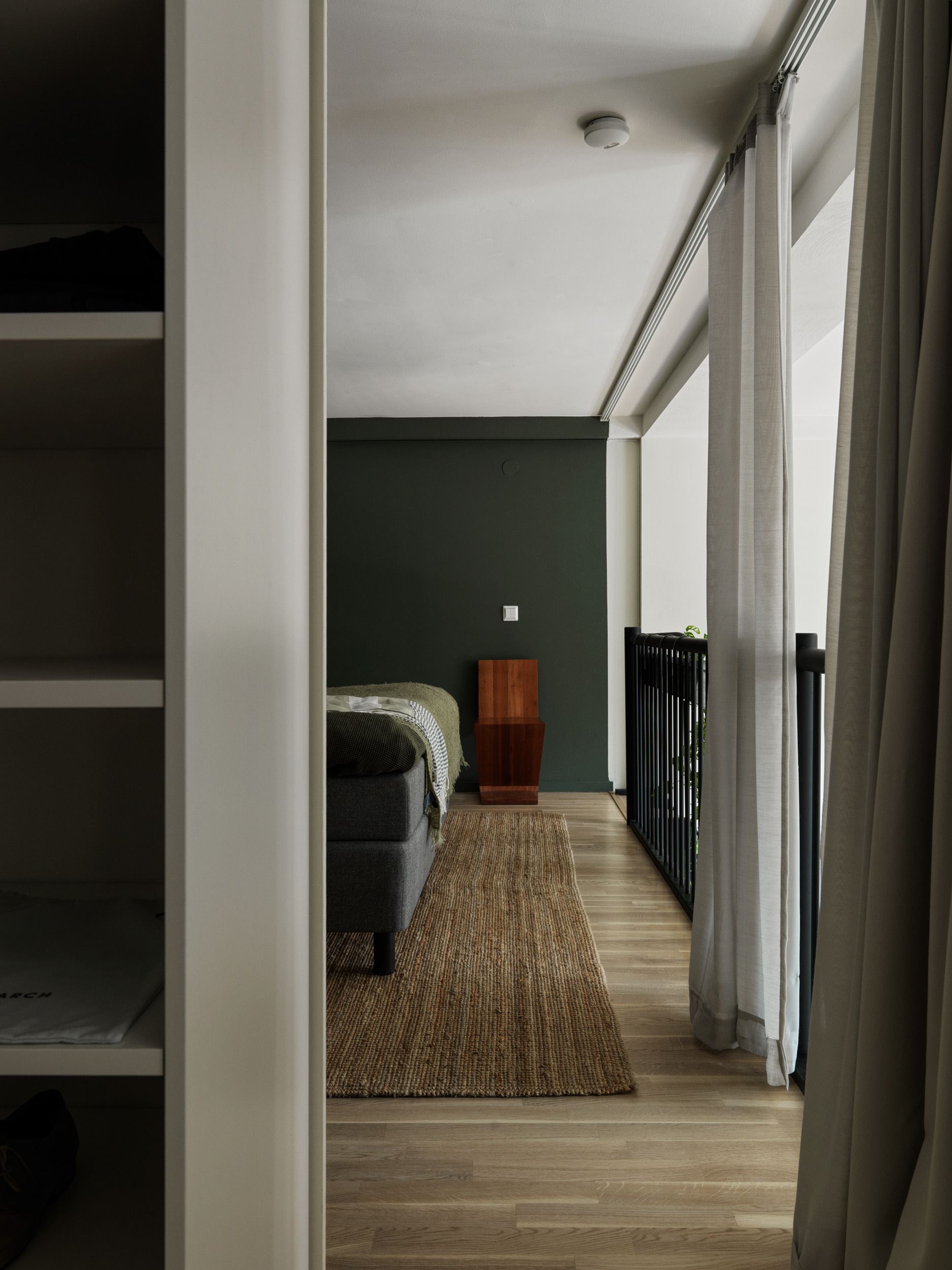 chambre sur mezzanine et dressing
