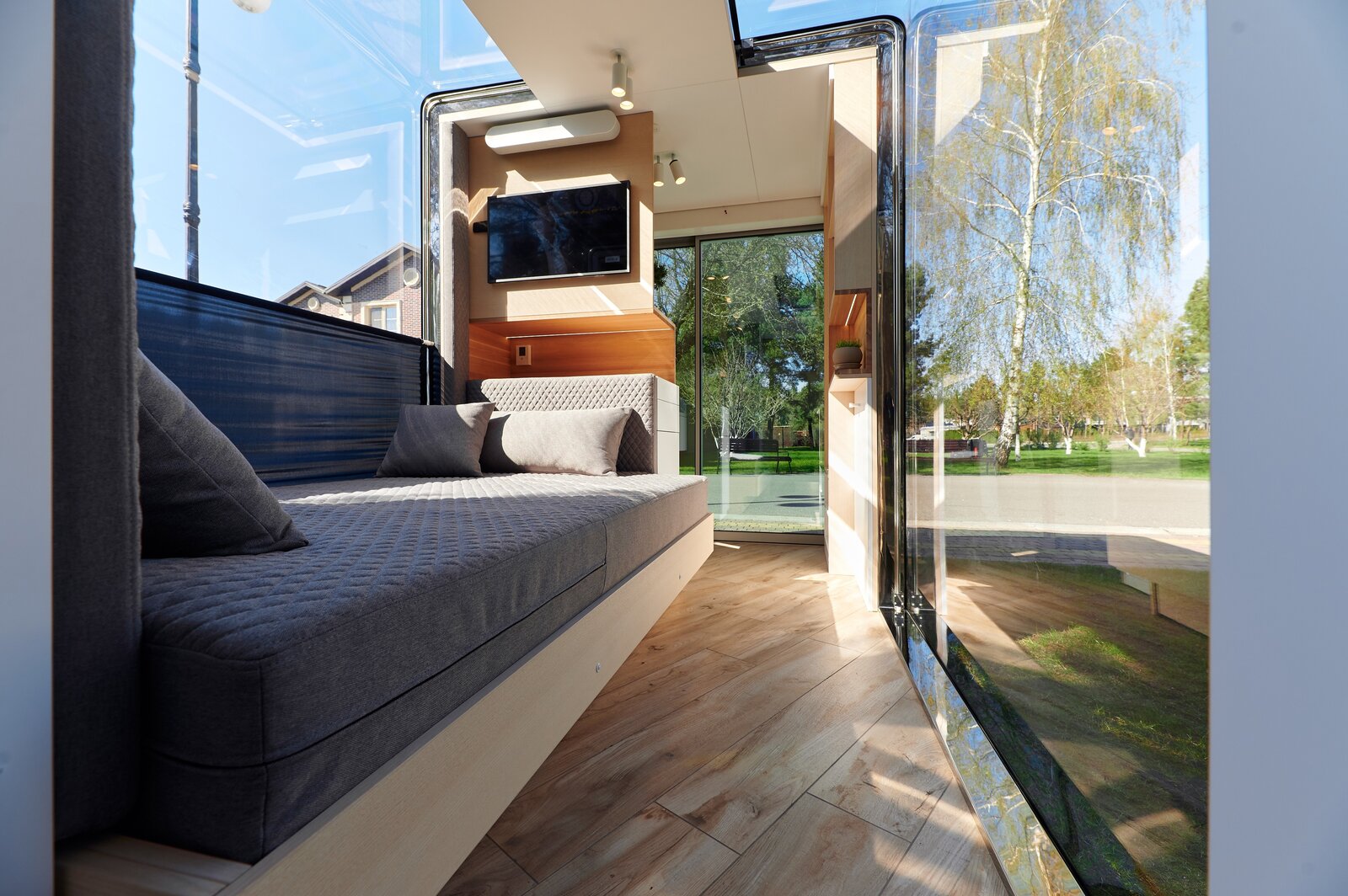 chambre avec rangement tiny house design chambre avec rangement tiny house design