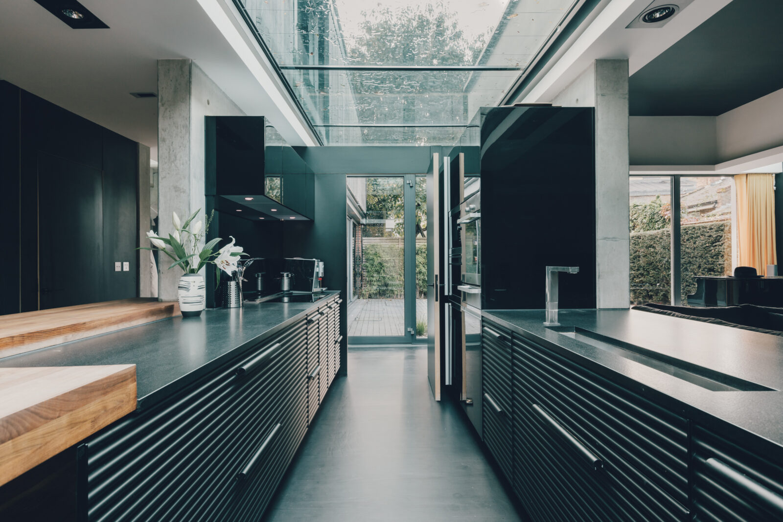 cuisine design noire maison d cuisine design noire maison d'architecte