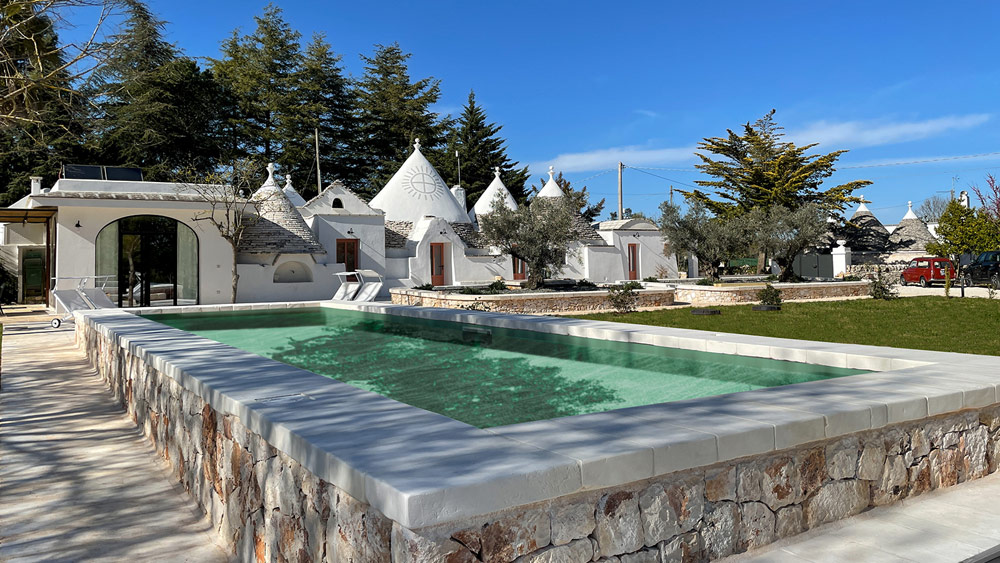 façade trullo Panna Fragola Pouilles
