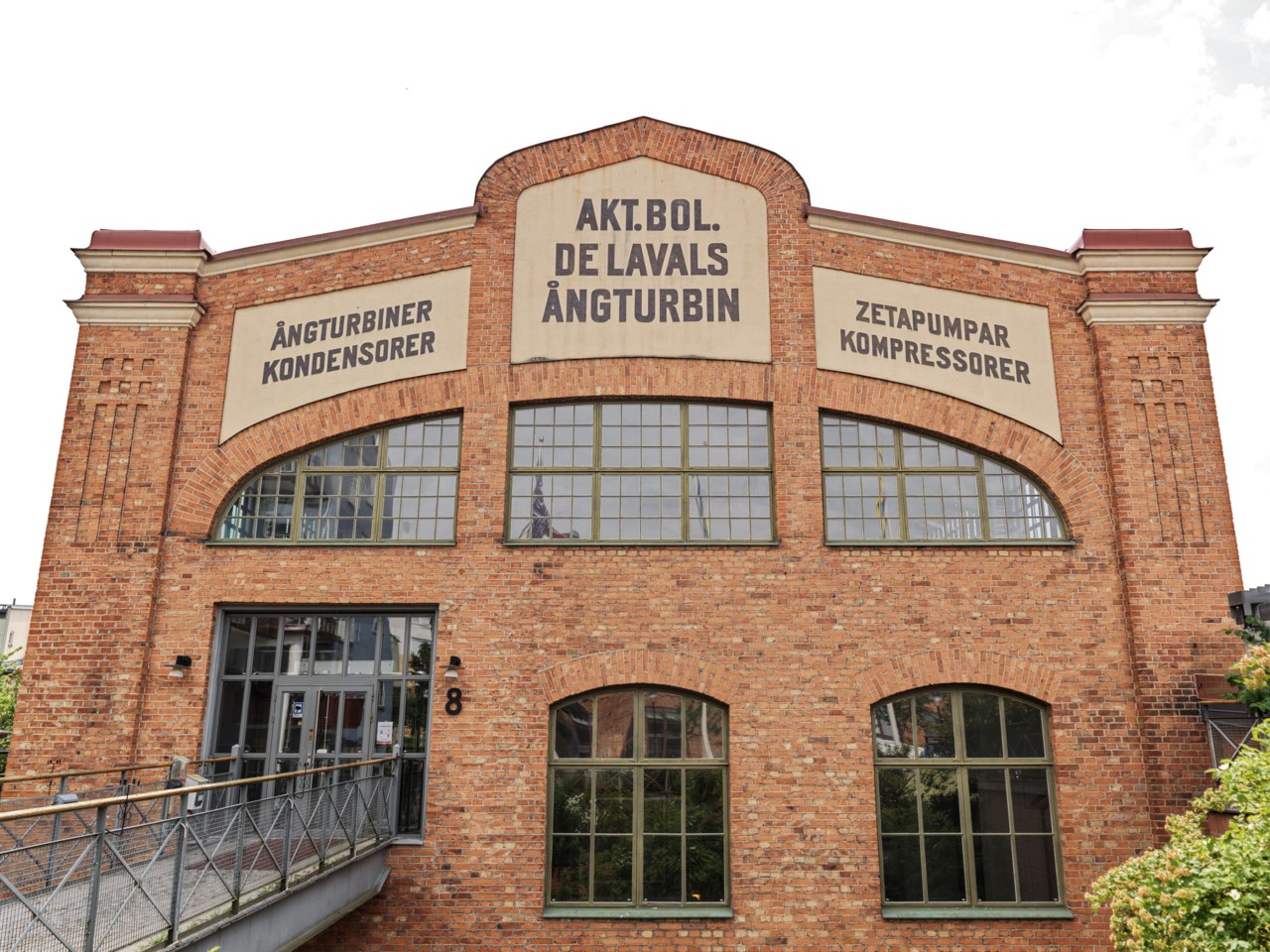 façade ancienne usine loft