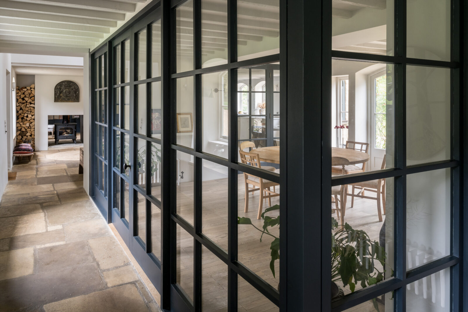 salle à manger avec verrières maison anglaise