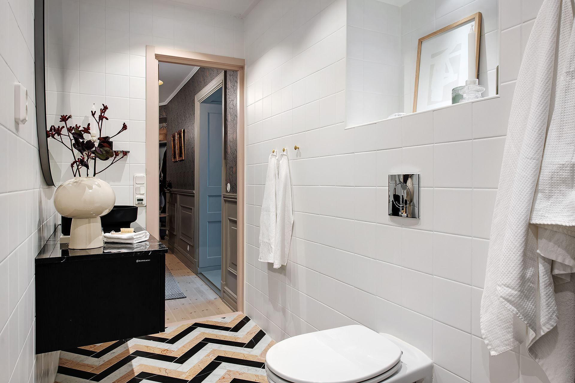 salle de bain avec calepinage marbre