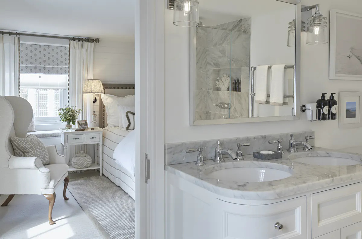 chambre avec salle de bain décoration classique chic chambre avec salle de bain décoration classique chic