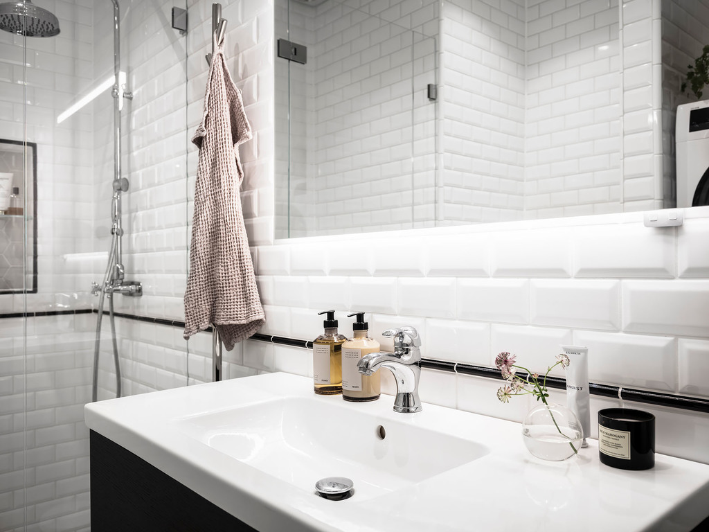salle de bain design carrelage métro