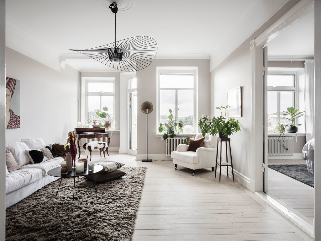 salon décoration contemporaine avec suspension Petite Friture