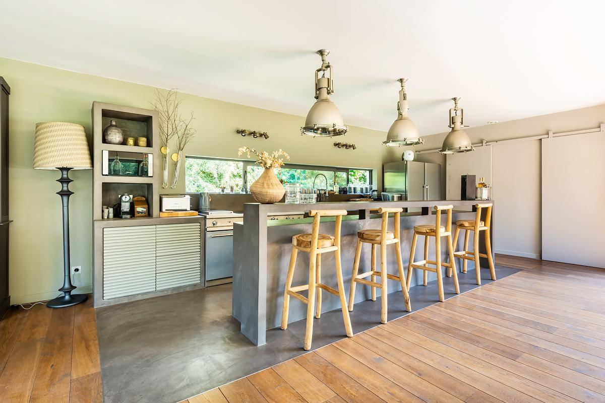 cuisine houseboat Paris