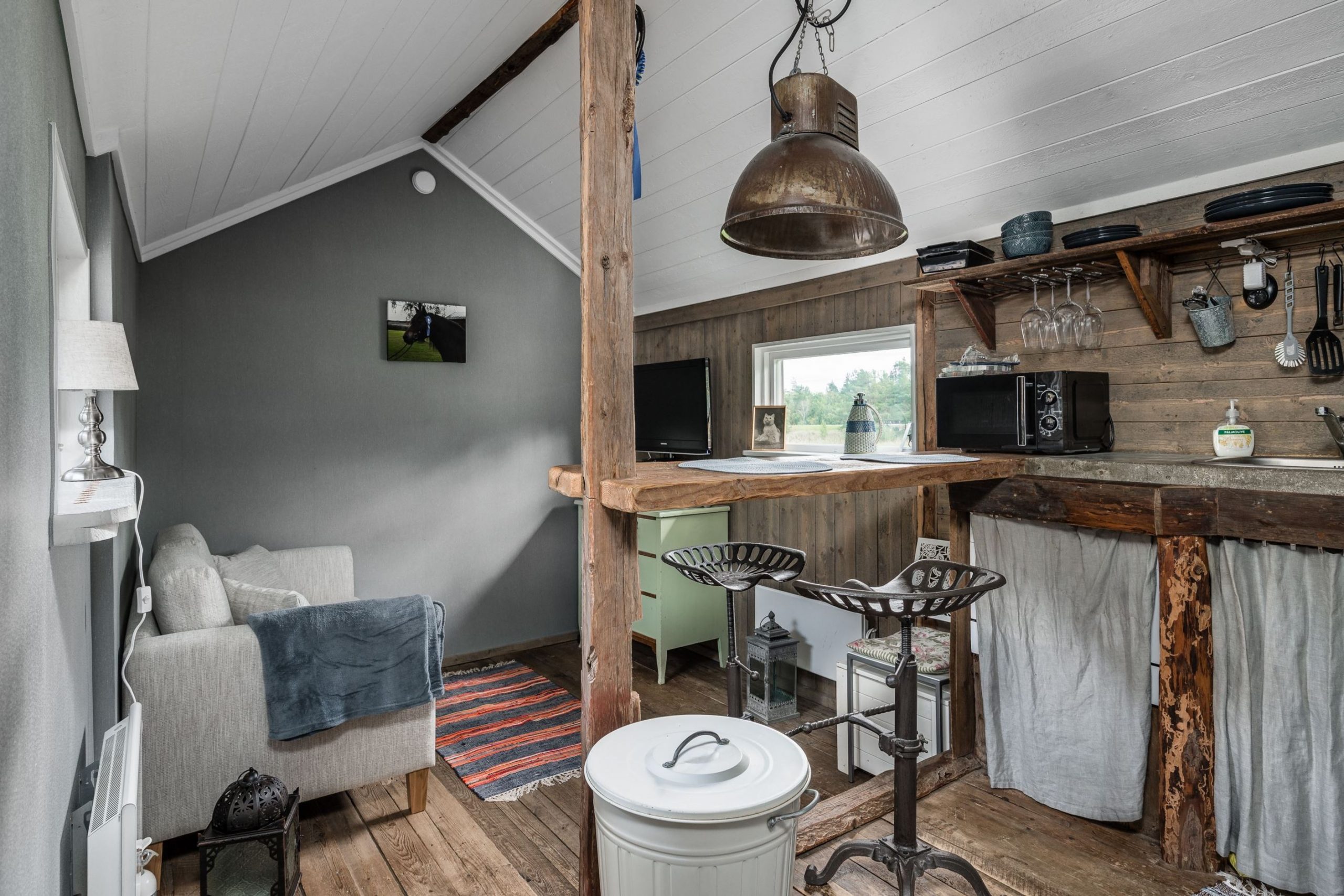 salon et cuisine petite maison en bois salon et cuisine petite maison en bois