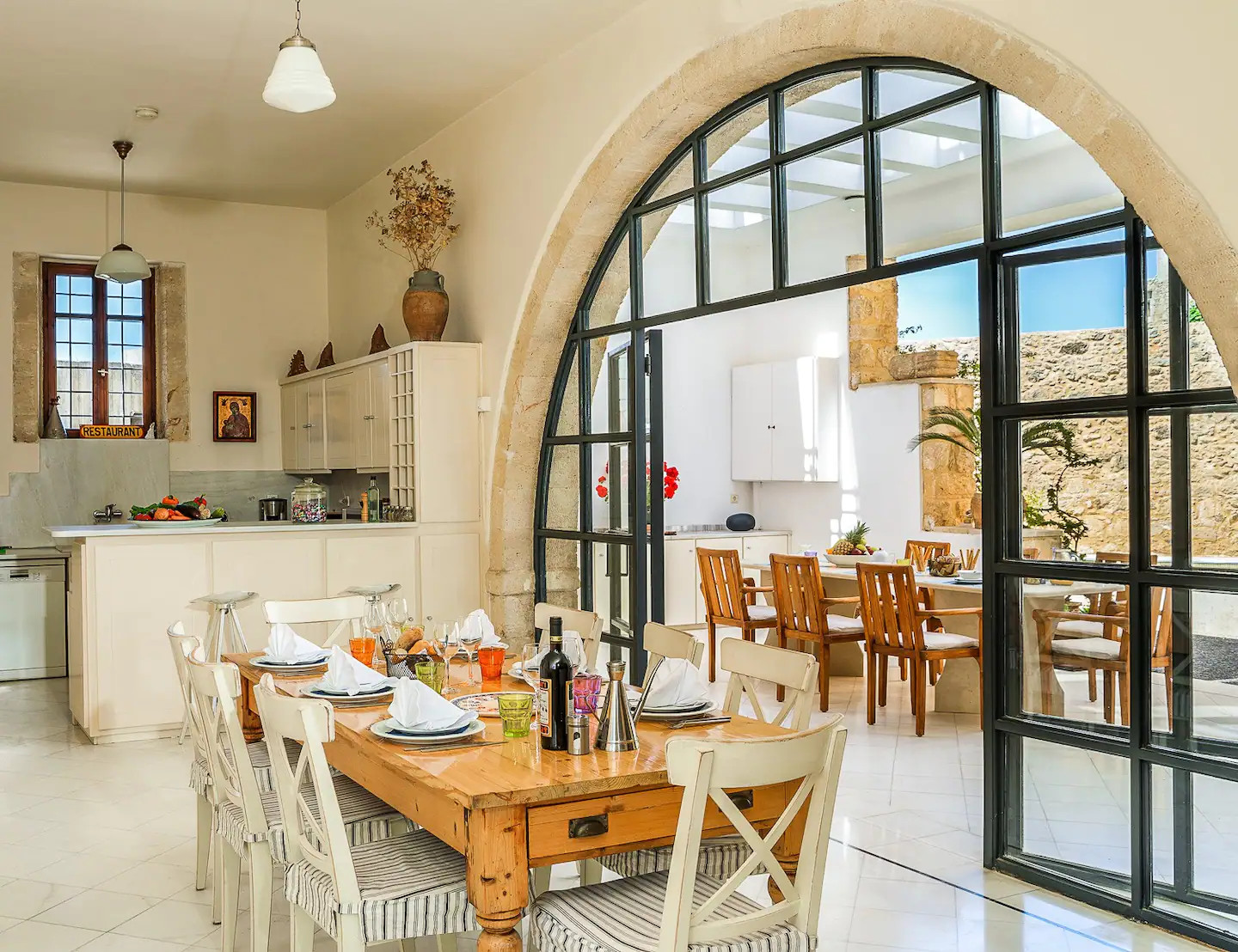 salle à manger et cuisine ouverte avec verrières salle à manger et cuisine ouverte avec verrières