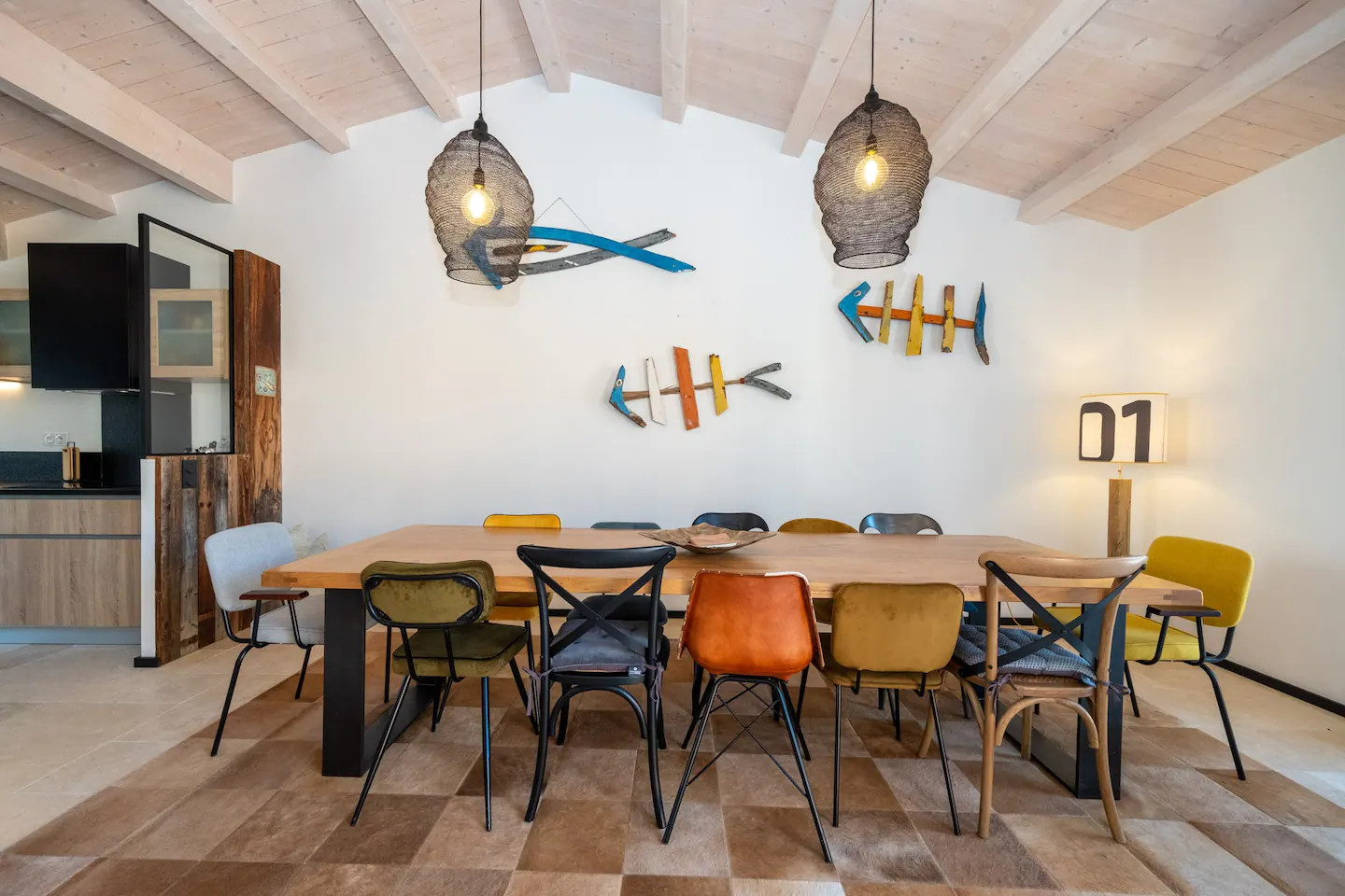 salle à manger décoration design maison rétaise