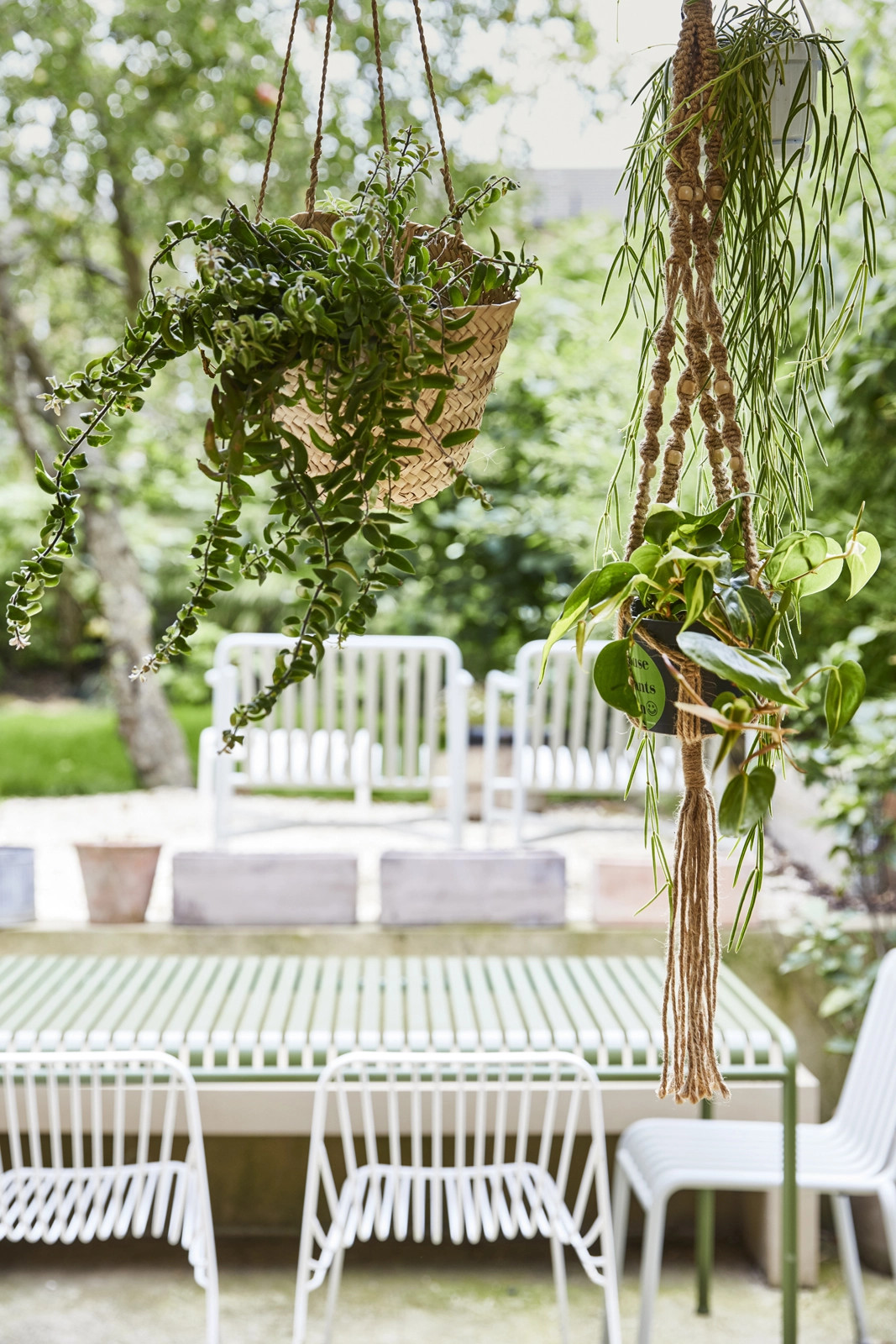terrasse avec mobilier métal