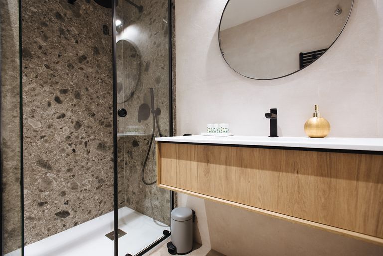 salle de bain terrazzo gris