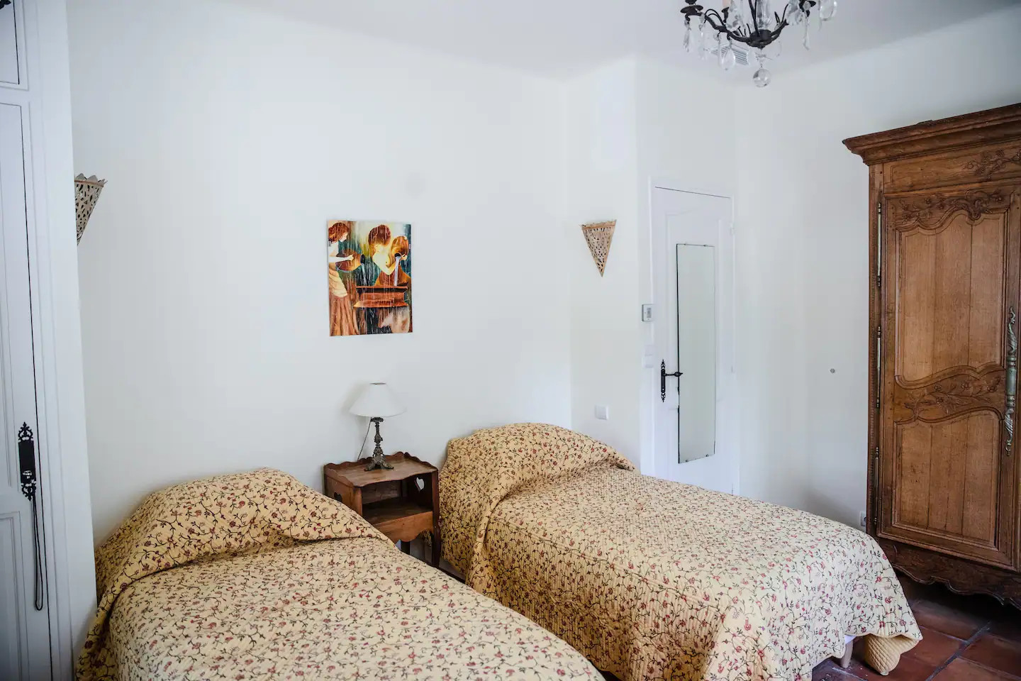chambre rustique dans maison en Provence chambre rustique dans maison en Provence