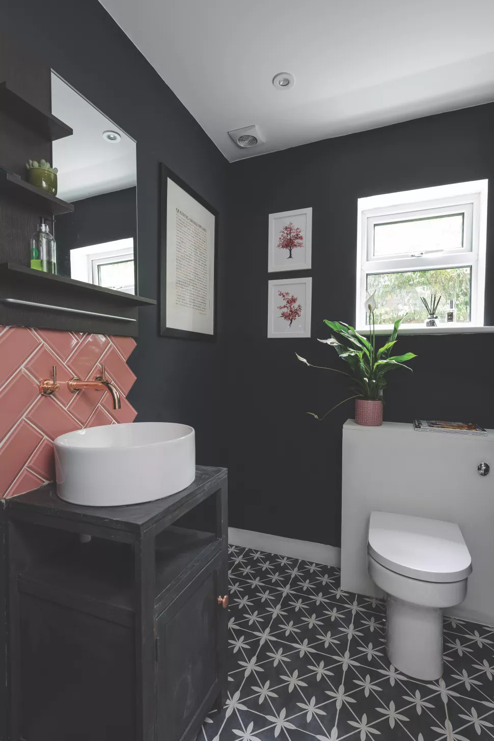 décoration toilettes en noir décoration toilettes en noir