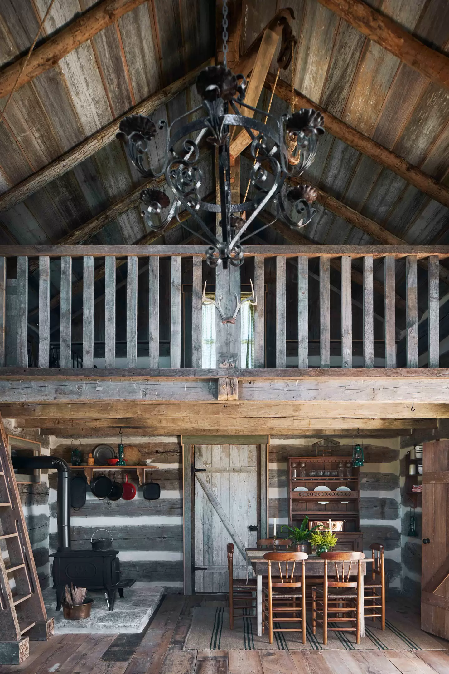 salon maison en bois ancienne