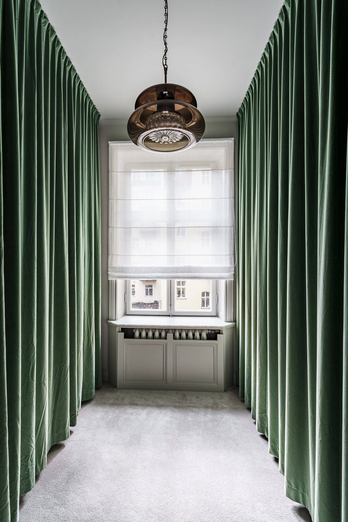 dressing fermé par rideaux