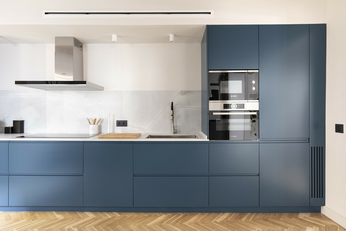 cuisine design noire sol parquet chevrons cuisine design noire sol parquet chevrons