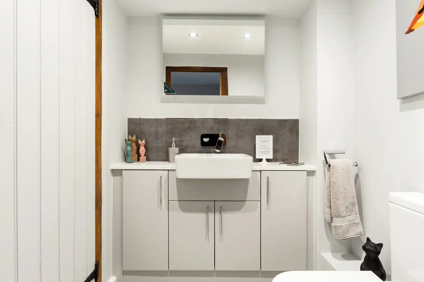 salle de bain design avec poutres salle de bain design avec poutres