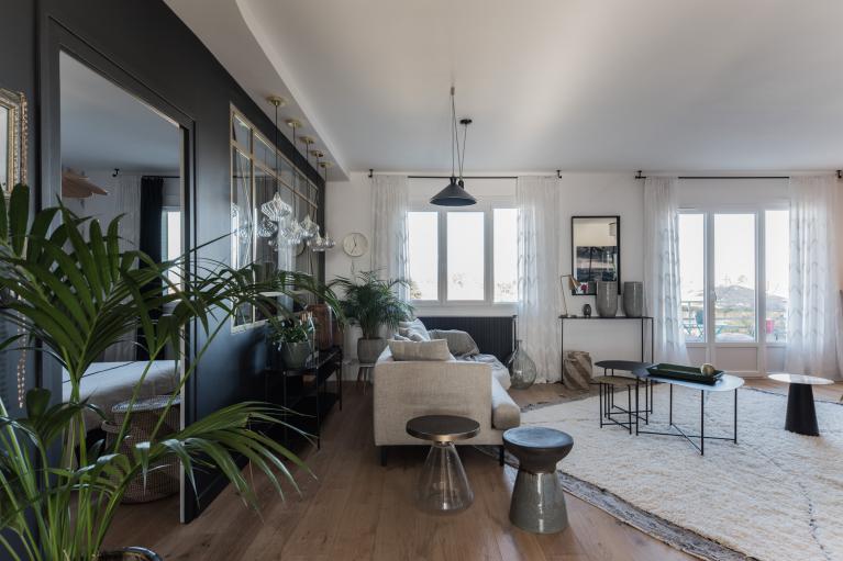 salon appartement décoration contemporaine par Colombe Marciano