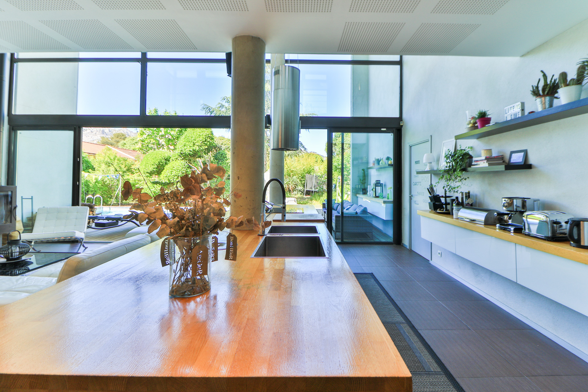 cuisine ouverte maison d cuisine ouverte maison d'architecte Marseille Villa Meya