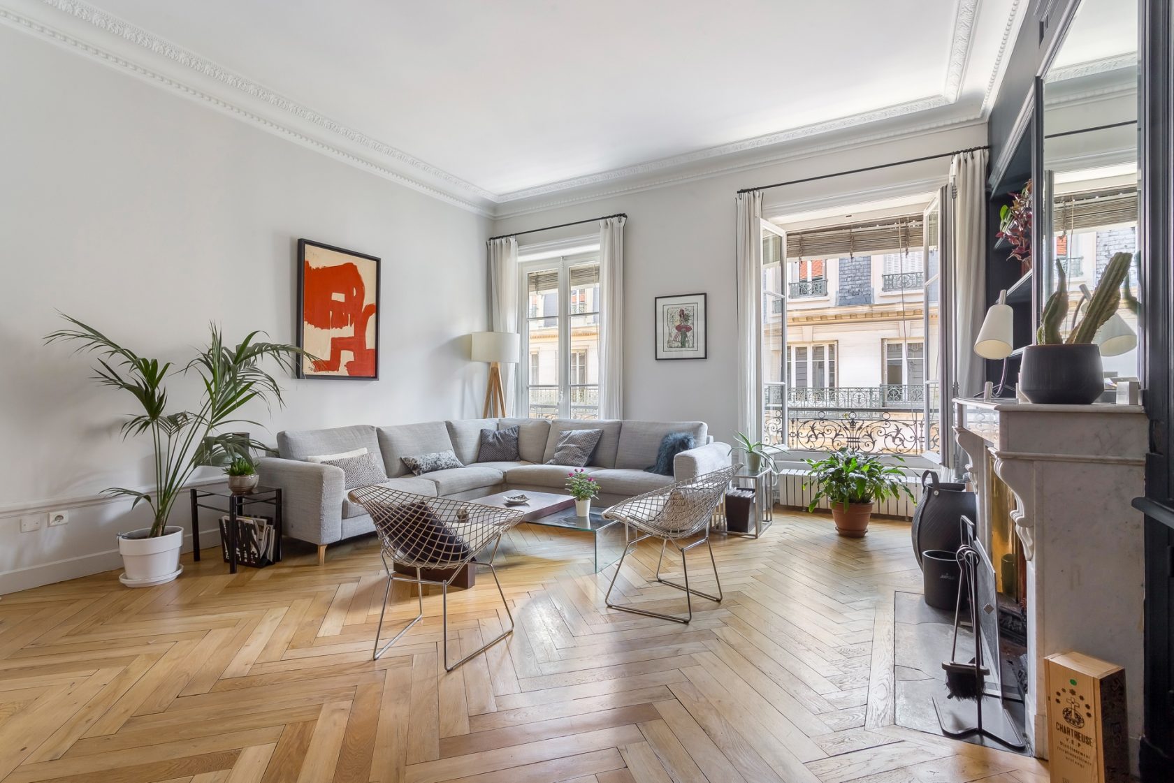 salon appartement haussmannien rénové salon appartement haussmannien rénové