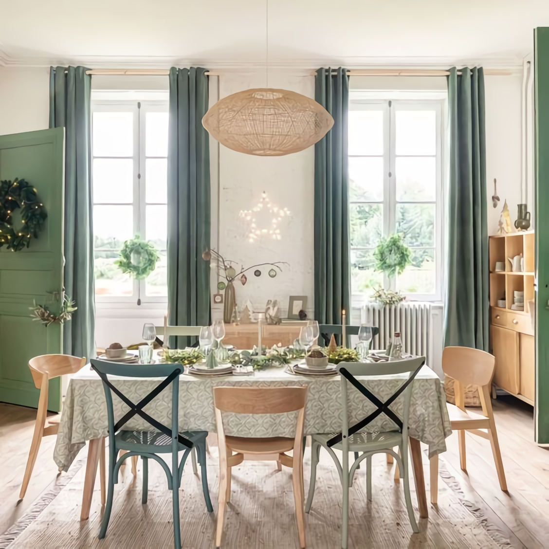 salle à manger table de fête Maisons du Monde Noël 