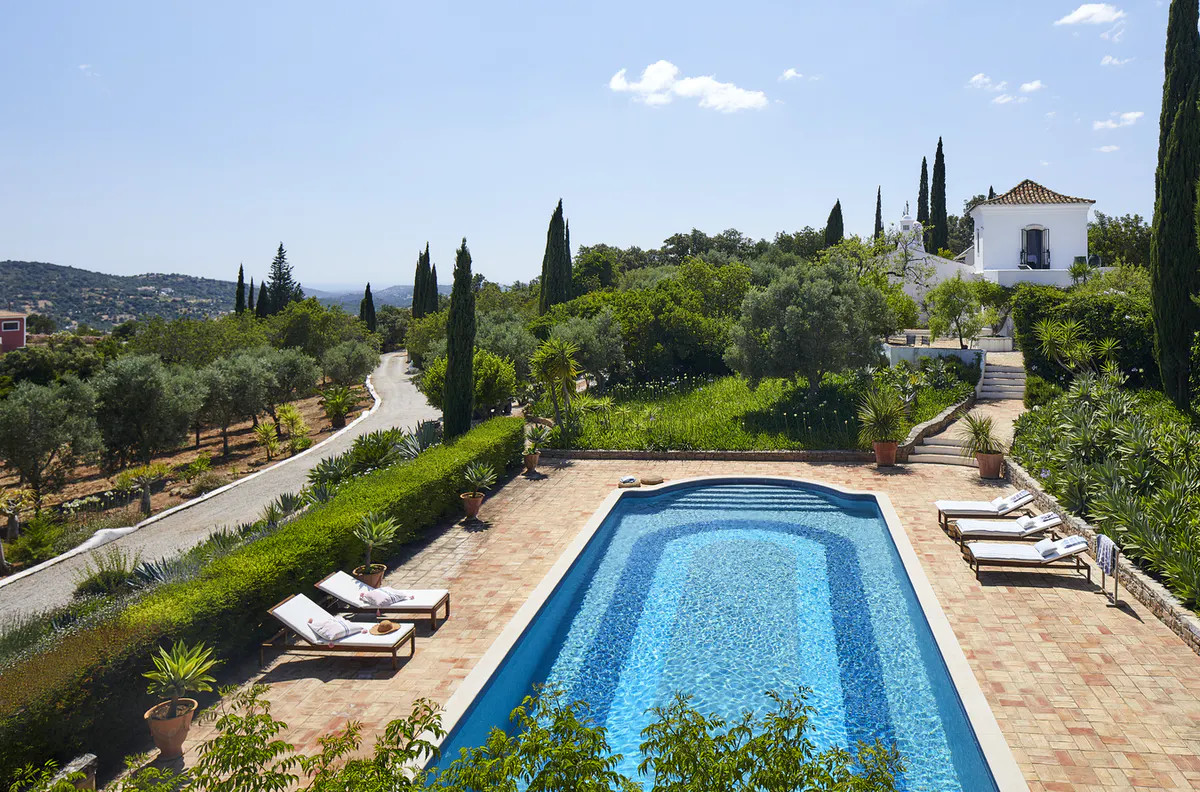 terrasse avec piscine