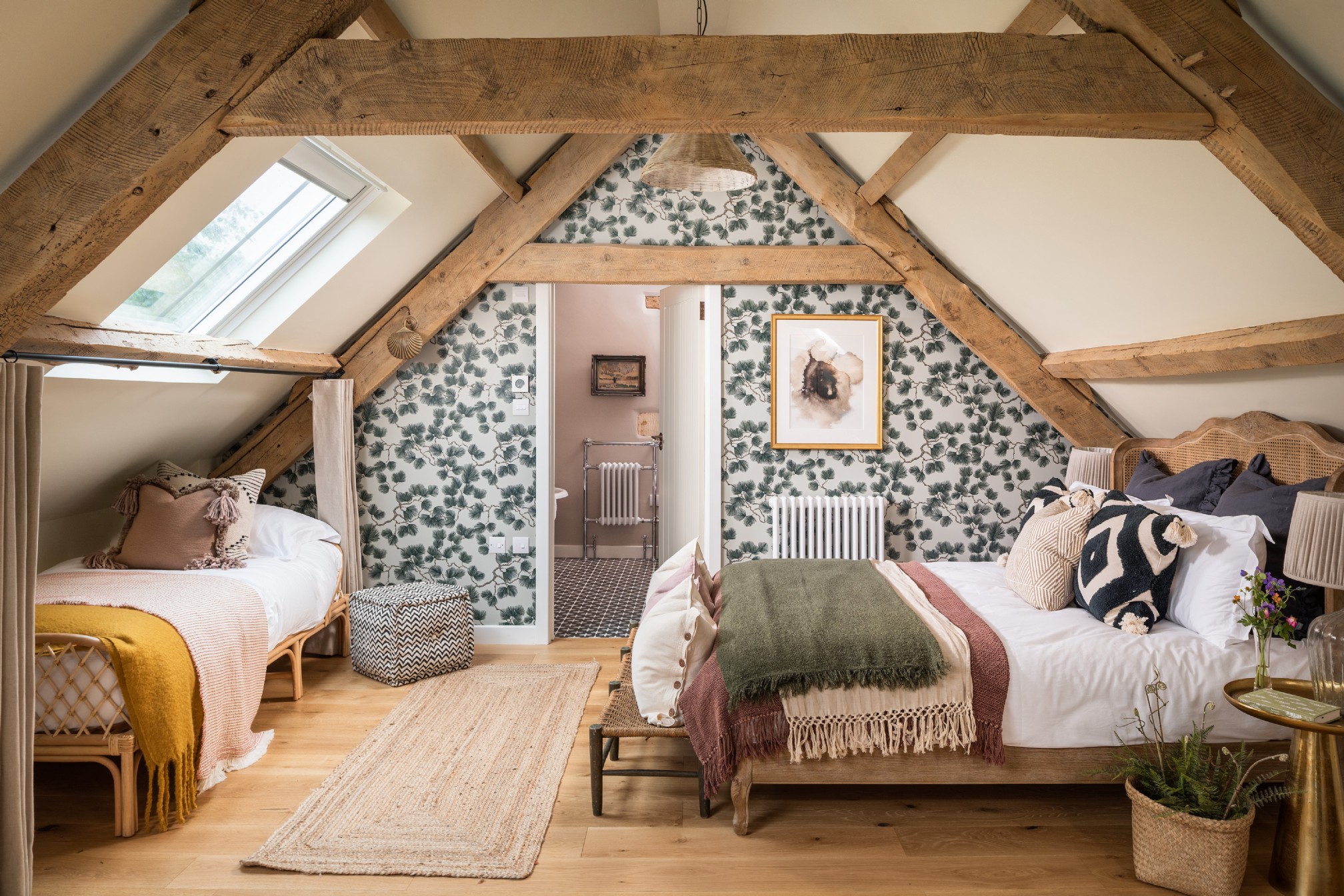 chambre sous combles avec poutres chambre sous combles avec poutres