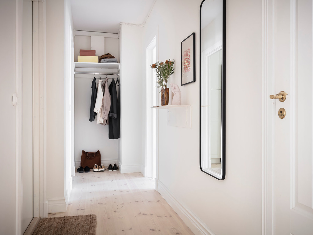 entrée avec miroir