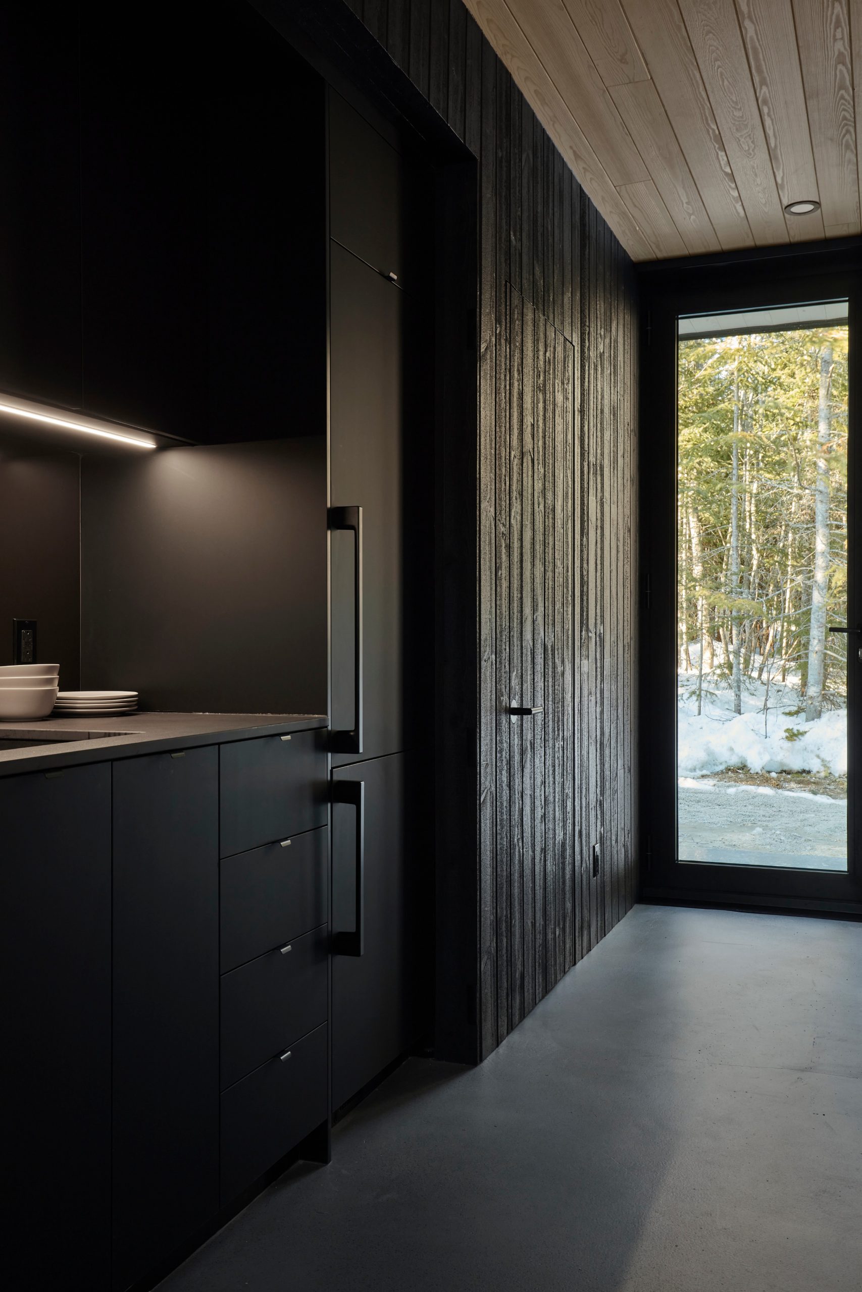 cuisine noire en bois