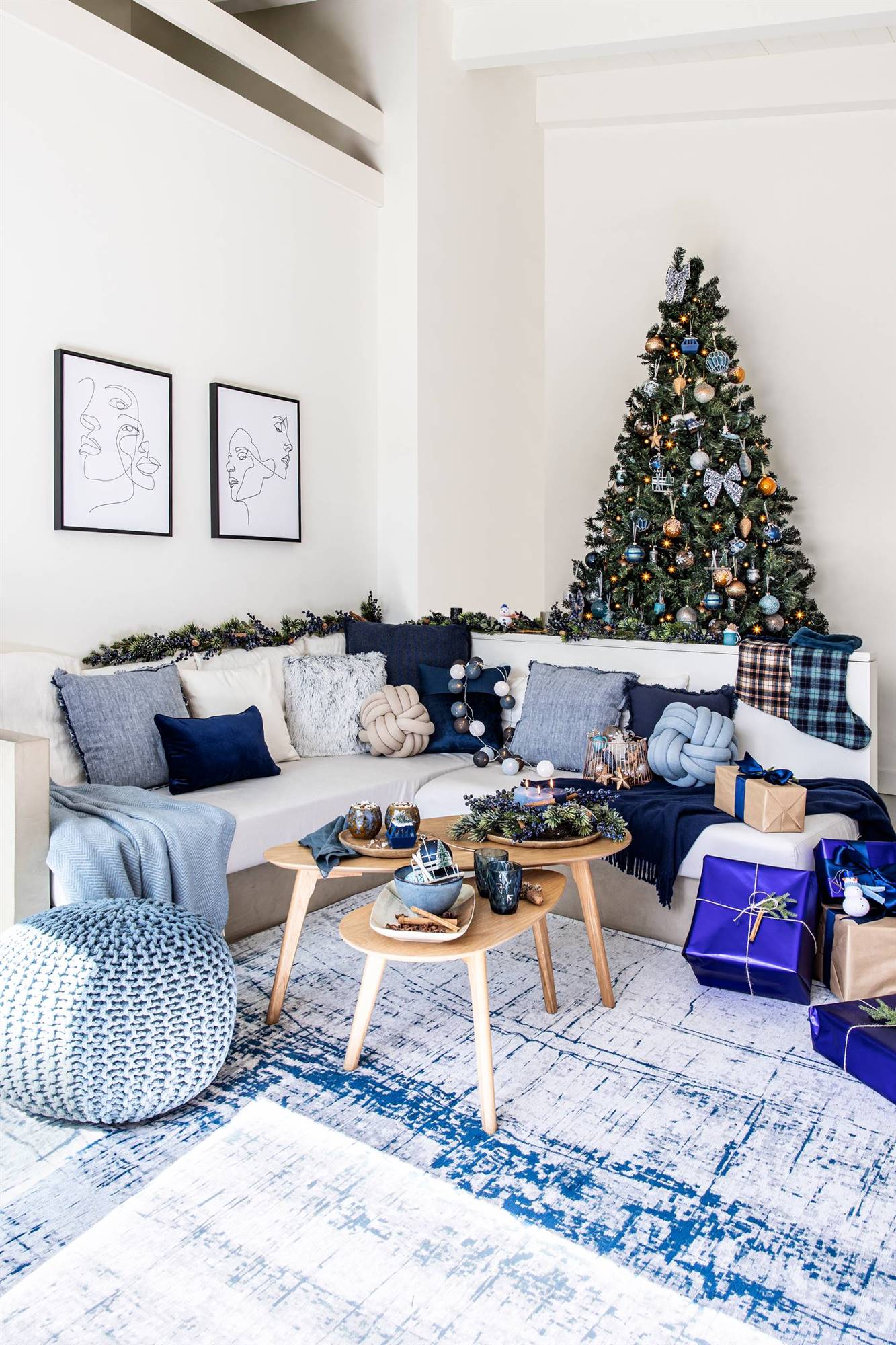 Westwing Noël 2021 décoration bleu et cuivre Westwing Noël 2021 décoration bleu et cuivre