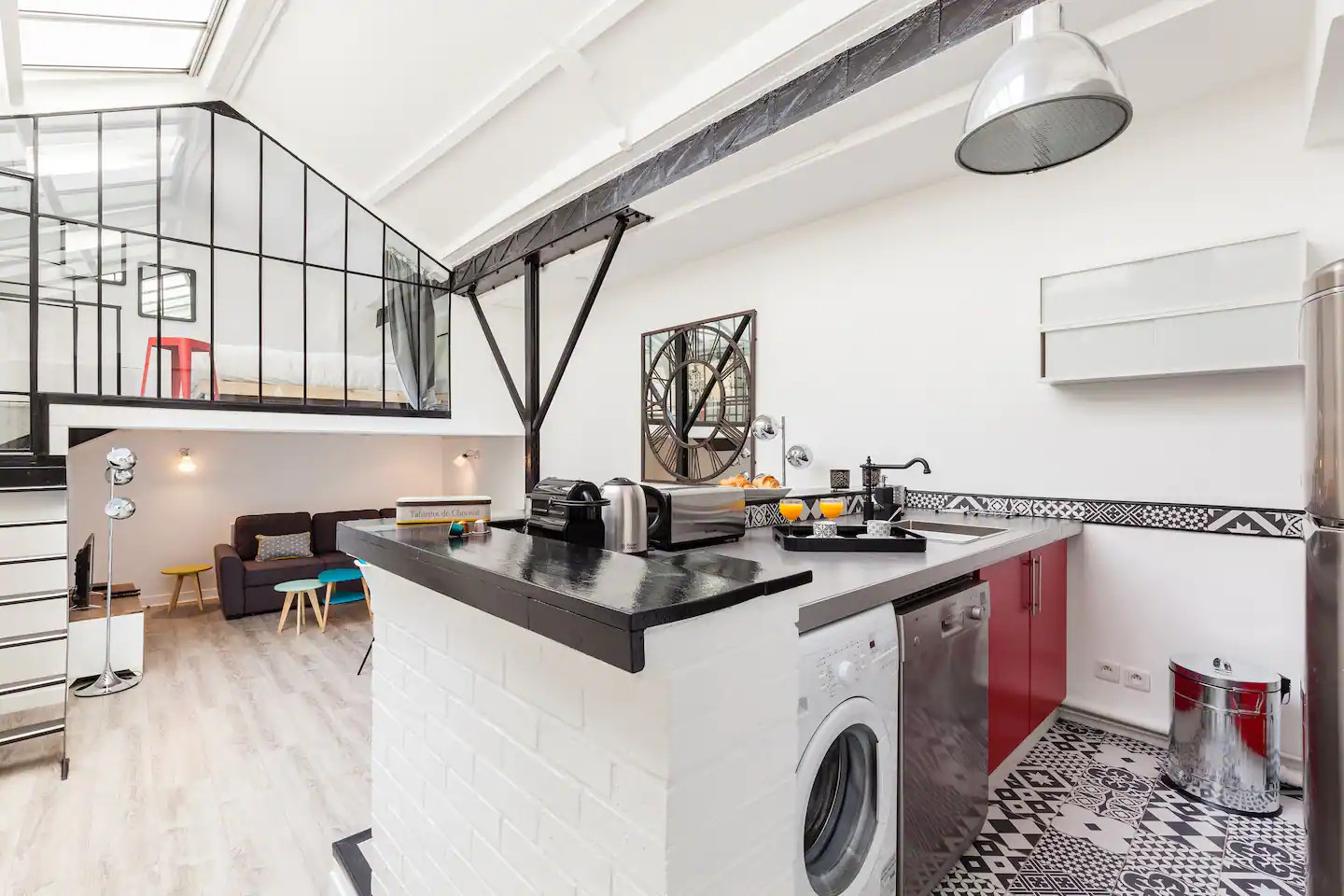 cuisine ouverte avec carreaux de ciment maison loft Paris cuisine ouverte avec carreaux de ciment maison loft Paris