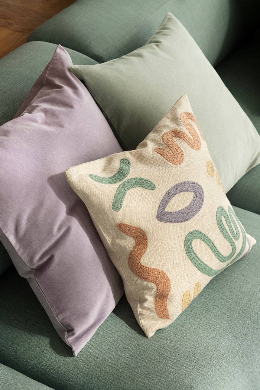 coussins H&M Home printemps 2022 coussins H&M Home printemps 2022